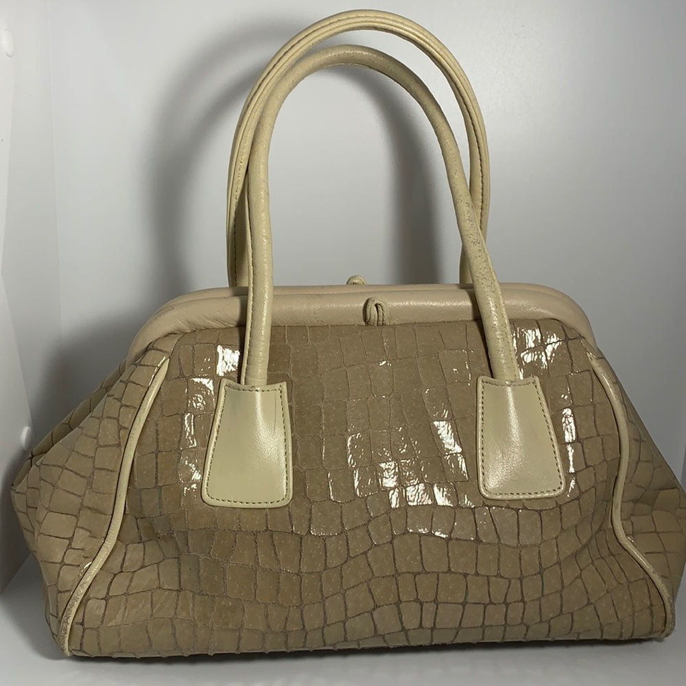 Park Avenue Int’l satchel